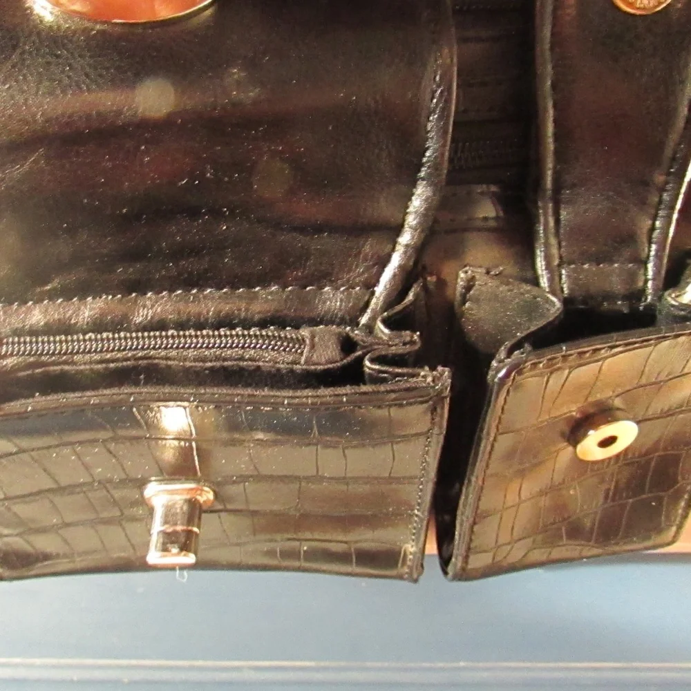 Coldwater Creek crossbody organizer bag